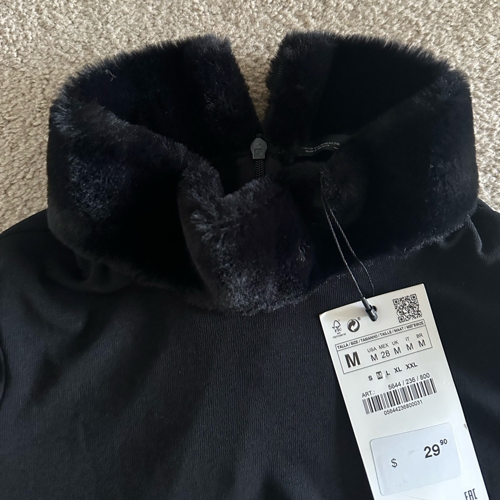 Brand New Zara Top With Faux Fur Colar - Picture 3 of 3